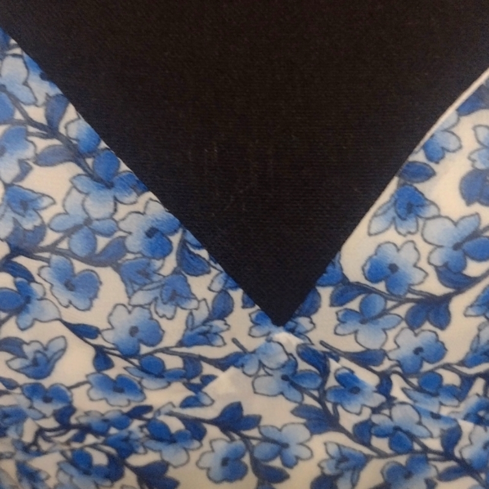 B Darrin sz 9/10 blue flower print strappy dress - Picture 3 of 7